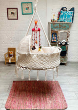 Moisés Colgante Tejido