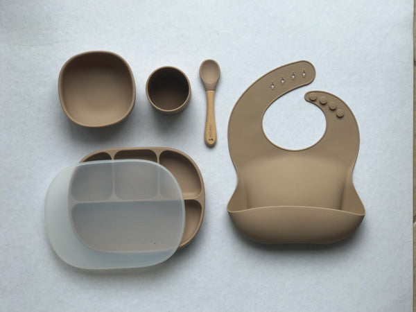 Kit de alimentación con plato de división para bebés y toddlers.